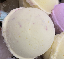 Load image into Gallery viewer, Shea Bath Bomb - Individual